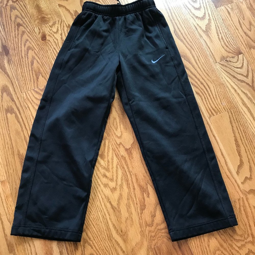 Nike Heavy Weight Track Pants Youth Small
